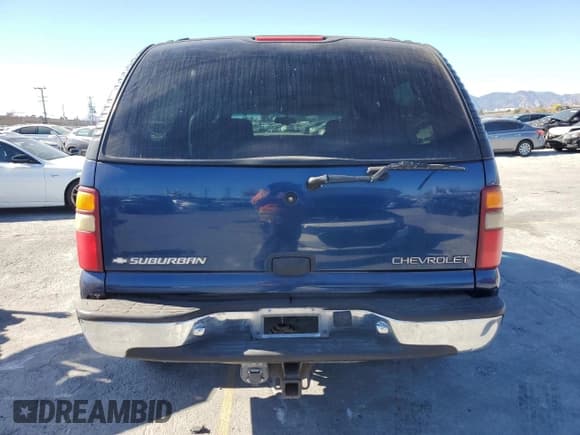 ✅ 2000 Chevrolet Suburban LS • VIN: 3GNEC16T7YG229228 • Lot: 71917695. Listed on Copart with 190,311 mi. Free auction sales archive from the USA and detailed vehicle history report at DreamBid. Image 6.
