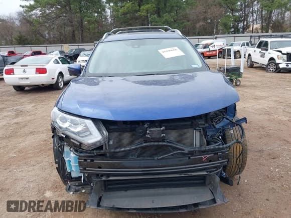 ✅ 2018 Nissan Rogue S • VIN: JN8AT2MT6JW492080 • Lot: 41599656. Listed on IAAI with 36,992 mi. Free auction sales archive from the USA and detailed vehicle history report at DreamBid. Image 6.