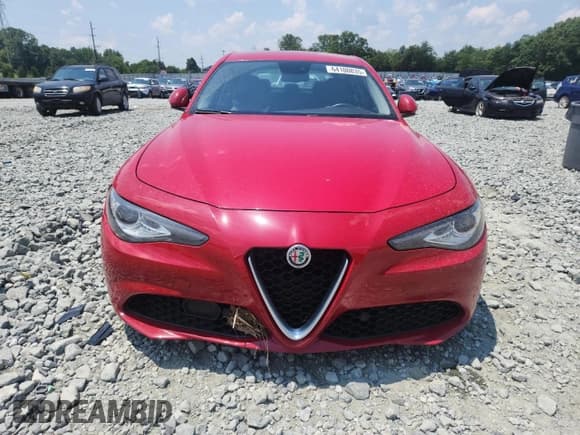 ✅ 2018 Alfa Romeo Giulia Ti • VIN: ZARFAECN7J7589963 • Lot: 64100835. Listed on Copart with 77,185 mi. Free auction sales archive from the USA and detailed vehicle history report at DreamBid. Image 5.