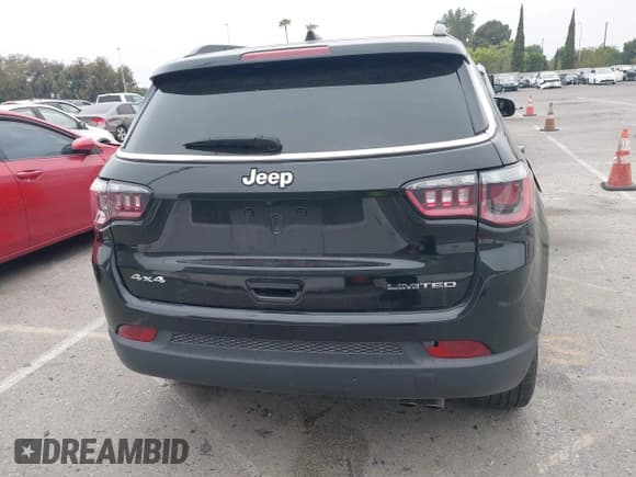 ✅ 2019 Jeep Compass Limited • VIN: 3C4NJDCB4KT594525 • Lot: 42472846. Wystawiony na IAAI z przebiegiem 84 815 mil. Bezpłatny archiwum sprzedaży aukcyjnych z USA i szczegółowy raport historii pojazdu na DreamBid. Zdjęcie 16.