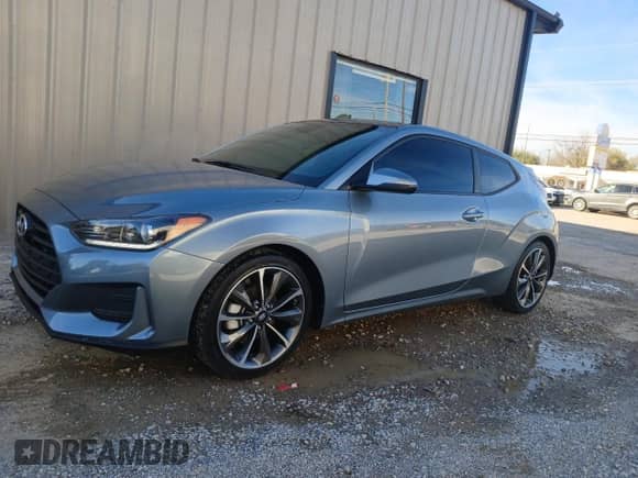 2021 Hyundai Veloster 2.0 z VIN KMHTG6AF3MU032854, wystawiony jako Copart lot #80561634 z przebiegiem 89 733 mil mil oraz Czysty tytuł • Clean title. Historia ofert i sprzedaży dostępna na DreamBid. Obrazek 2.