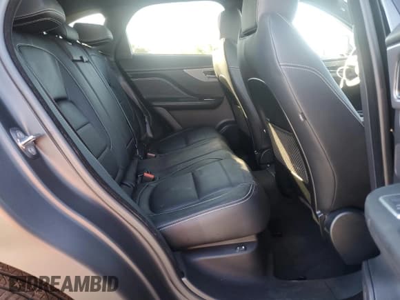 ✅ 2018 Jaguar F-Pace S • VIN: SADCM2FV6JA293905 • Лот: 82421465. Опубликован ранее на Copart с пробегом 58 088 миль. Бесплатный доступ к архиву аукционных продаж из США и подробный отчёт об истории автомобиля на DreamBid. Изображение 10.