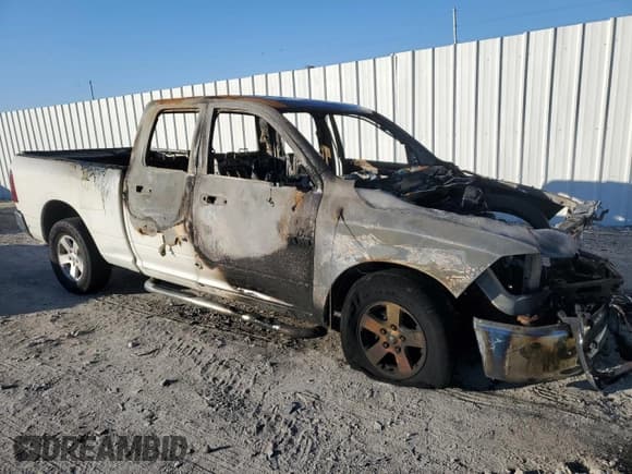 ✅ 2009 Dodge 1500 SLT • VIN: 1D3HB18P99S783994 • Lot: 86931134. Wystawiony na Copart z przebiegiem Nie podano. Bezpłatny archiwum sprzedaży aukcyjnych z USA i szczegółowy raport historii pojazdu na DreamBid. Zdjęcie 4.