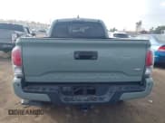 ✅ 2022 Toyota Tacoma TRD Off Road • VIN: 3TMDZ5BNXNM133382 • Лот: 43761296. Опубликован ранее на IAAI с пробегом 40 135 миль. Бесплатный доступ к архиву аукционных продаж из США и подробный отчёт об истории автомобиля на DreamBid. Изображение 16.