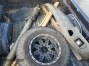 ✅ 2003 Chevrolet Silverado 2500HD LS • VIN: 1GCHK23U73F230630 • Lot: 71424155. Wystawiony na Copart z przebiegiem 255 470 mil. Bezpłatny archiwum sprzedaży aukcyjnych z USA i szczegółowy raport historii pojazdu na DreamBid. Zdjęcie 12.