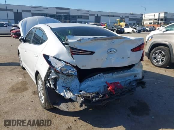 ✅ 2020 Hyundai Elantra SE • VIN: 5NPD74LFXLH500744 • Лот: 43458315. Размещён на IAAI с пробегом 72 606 миль миль. Получите бесплатный доступ к архиву аукционных продаж из США и посмотрите подробный отчёт об истории автомобиля на DreamBid. Изображение 6.