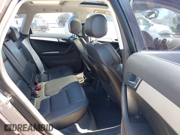 ✅ 2011 Audi A3 Premium Plus • VIN: WAUKEAFM2BA065050 • Лот: 41859453. Опубликован ранее на IAAI с пробегом 98 894 миль. Бесплатный доступ к архиву аукционных продаж из США и подробный отчёт об истории автомобиля на DreamBid. Изображение 8.