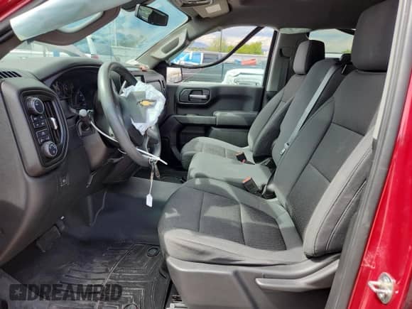 2020 Chevrolet Silverado 1500 Custom z VIN 1GCUYBEF1LZ224946, wystawiony jako Copart lot #80200055 z przebiegiem 66 665 mil mil oraz Szkoda całkowita • Salvage title. Historia ofert i sprzedaży dostępna na DreamBid. Obrazek 7.