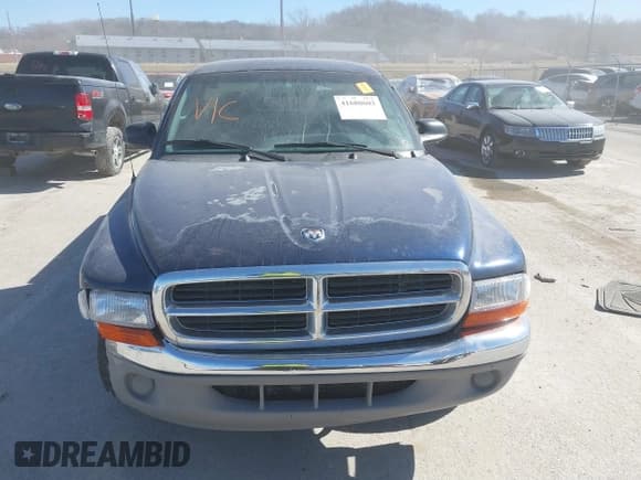 ✅ 2000 Dodge Dakota • VIN: 1B7FL26X5YS709749 • Lot: 41680603. Wystawiony na IAAI z przebiegiem 145 938 mil. Bezpłatny archiwum sprzedaży aukcyjnych z USA i szczegółowy raport historii pojazdu na DreamBid. Zdjęcie 12.