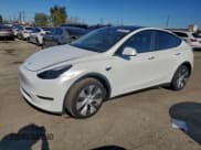 ✅ 2024 Tesla Model Y Long Range • VIN: 7SAYGDEE5RF066748 • Лот: 95666255. Опубликован ранее на Copart с пробегом 20 504 миль. Бесплатный доступ к архиву аукционных продаж из США и подробный отчёт об истории автомобиля на DreamBid. Изображение 1.