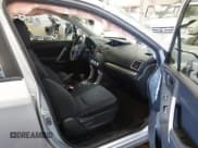 ✅ 2016 Subaru Forester 2.5i • VIN: JF2SJABC3GH564354 • Lot: 43068933. Wystawiony na IAAI z przebiegiem 75 597 mil. Bezpłatny archiwum sprzedaży aukcyjnych z USA i szczegółowy raport historii pojazdu na DreamBid. Zdjęcie 5.