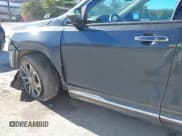 ✅ 2019 GMC Terrain Denali • VIN: 3GKALXEX3KL245766 • Lot: 43607822. Wystawiony na IAAI z przebiegiem 135 073 mil. Bezpłatny archiwum sprzedaży aukcyjnych z USA i szczegółowy raport historii pojazdu na DreamBid. Zdjęcie 18.