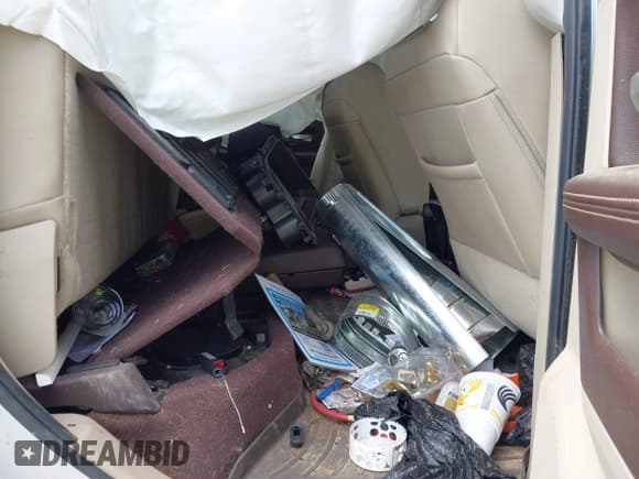 ✅ 2018 Ram 2500 Laramie • VIN: 3C6UR5FLXJG420990 • Lot: 42069972. Listed on IAAI with Not provided. Free auction sales archive from the USA and detailed vehicle history report at DreamBid. Image 8.