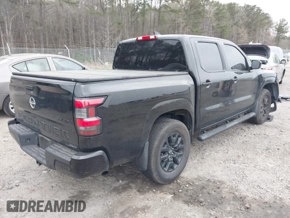 ✅ 2023 Nissan Frontier Pro-4X • VIN: 1N6ED1EK5PN658692 • Lot: 41844237. Wystawiony na IAAI z przebiegiem 50 358 mil. Bezpłatny archiwum sprzedaży aukcyjnych z USA i szczegółowy raport historii pojazdu na DreamBid. Zdjęcie 4.