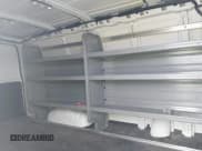 ✅ 2015 Chevrolet Express Cargo • VIN: 1GCWGFCF0F1109375 • Lot: 42768290. Wystawiony na IAAI z przebiegiem 41 577 mil. Bezpłatny archiwum sprzedaży aukcyjnych z USA i szczegółowy raport historii pojazdu na DreamBid. Zdjęcie 8.