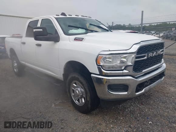 ✅ 2024 Ram 2500 Tradesman • VIN: 3C6UR5CJ3RG328604 • Lot: 43072325. Wystawiony na IAAI z przebiegiem Nie podano. Bezpłatny archiwum sprzedaży aukcyjnych z USA i szczegółowy raport historii pojazdu na DreamBid. Zdjęcie 1.