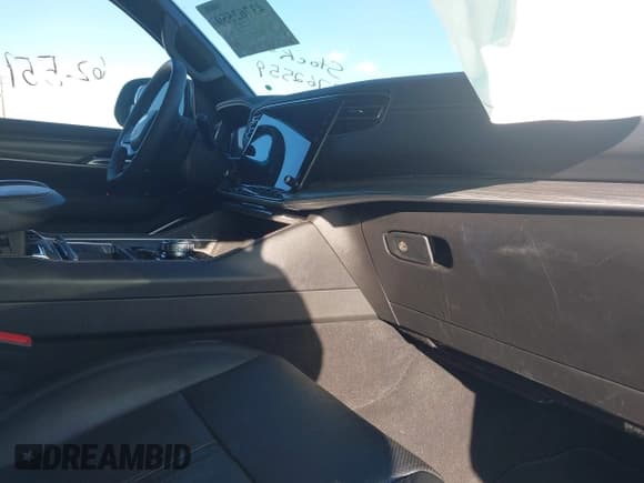 ✅ 2024 Jeep Wagoneer Series III • VIN: 1C4SJVDP0RS168409 • Lot: 43762559. Listed on IAAI with 38,255 mi. Free auction sales archive from the USA and detailed vehicle history report at DreamBid. Image 5.