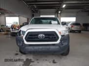 ✅ 2021 Toyota Tacoma SR • VIN: 3TYRX5GN5MT011455 • Lot: 43523058. Wystawiony na IAAI z przebiegiem 66 231 mil. Bezpłatny archiwum sprzedaży aukcyjnych z USA i szczegółowy raport historii pojazdu na DreamBid. Zdjęcie 12.