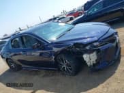 ✅ 2022 Toyota Camry Hybrid SE • VIN: 4T1G31AK9NU038804 • Лот: 42479021. Опубликован ранее на IAAI с пробегом 136 422 миль. Бесплатный доступ к архиву аукционных продаж из США и подробный отчёт об истории автомобиля на DreamBid. Изображение 13.