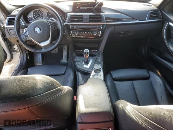 ✅ 2016 BMW 3 Series 328i xDrive • VIN: WBA8E3C50GK501690 • Lot: 92581455. Listed on Copart with 180,449 mi. Free auction sales archive from the USA and detailed vehicle history report at DreamBid. Image 8.