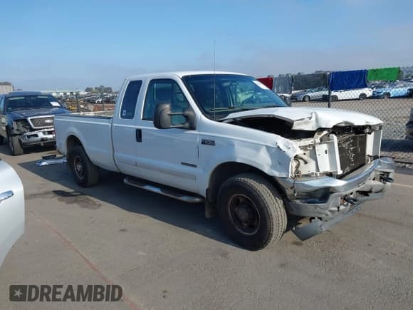 ✅ 2002 Ford F-250 XL • VIN: 1FTNX20F92EB05031 • Lot: 42862051. Wystawiony na IAAI z przebiegiem 259 083 mil. Bezpłatny archiwum sprzedaży aukcyjnych z USA i szczegółowy raport historii pojazdu na DreamBid. Zdjęcie 1.