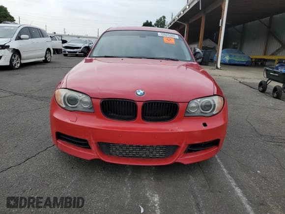 ✅ 2009 BMW 1 Series 135i • VIN: WBAUC73529VK94877 • Lot: 72025395. Wystawiony na Copart z przebiegiem 173 939 mil. Bezpłatny archiwum sprzedaży aukcyjnych z USA i szczegółowy raport historii pojazdu na DreamBid. Zdjęcie 5.