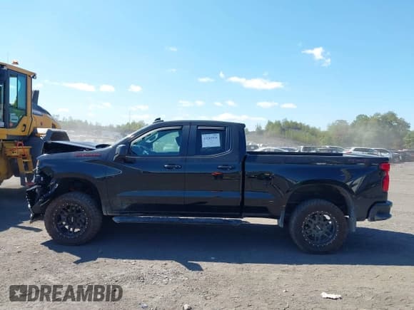 ✅ 2019 Chevrolet Silverado 1500 RST • VIN: 1GCRYEED0KZ365365 • Lot: 43261924. Wystawiony na IAAI z przebiegiem 70 192 mil. Bezpłatny archiwum sprzedaży aukcyjnych z USA i szczegółowy raport historii pojazdu na DreamBid. Zdjęcie 14.