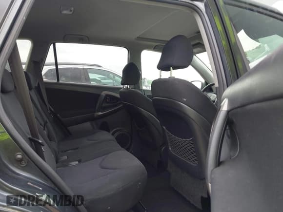 ✅ 2007 Toyota RAV4 Sport • VIN: JTMZD32V176050239 • Lot: 42267111. Listed on IAAI with 216,041 mi. Free auction sales archive from the USA and detailed vehicle history report at DreamBid. Image 8.