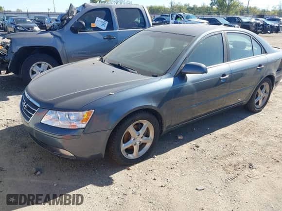 2010 Hyundai Sonata Limited z VIN 5NPEU4AF6AH602944, wystawiony jako IAAI lot #43566504 z przebiegiem 198 596 mil mil oraz . Historia ofert i sprzedaży dostępna na DreamBid. Obrazek 2.