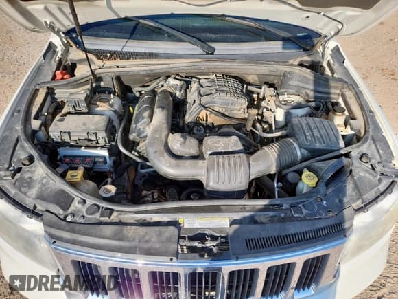 ✅ 2011 Jeep Grand Cherokee Laredo • VIN: 1J4RR4GG6BC734709 • Lot: 72073615. Listed on Copart with 218,198 mi. Free auction sales archive from the USA and detailed vehicle history report at DreamBid. Image 12.