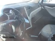 ✅ 2013 Tesla Model S Performance • VIN: 5YJSA1DP6DFP20977 • Lot: 43634841. Wystawiony na IAAI z przebiegiem Nie podano. Bezpłatny archiwum sprzedaży aukcyjnych z USA i szczegółowy raport historii pojazdu na DreamBid. Zdjęcie 17.