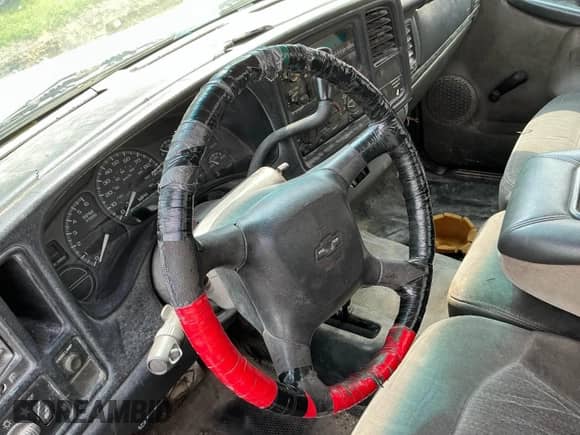 2001 Chevrolet Silverado 1500 с VIN 1GCEK14W61Z107197, выставлен на аукционе IAAI как лот 42239969 с пробегом 223 745 миль миль и . История ставок и продаж доступна на DreamBid. Изображение 1.