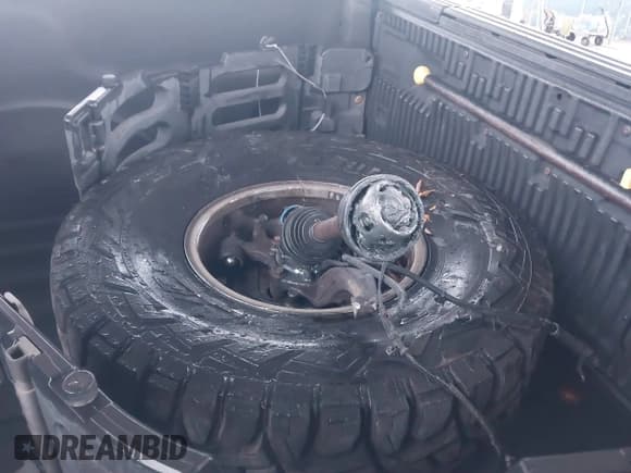 ✅ 2010 Ford F-150 SVT Raptor • VIN: 1FTEX1E62AFD43847 • Lot: 41587727. Listed on IAAI with 93,266 mi. Free auction sales archive from the USA and detailed vehicle history report at DreamBid. Image 12.