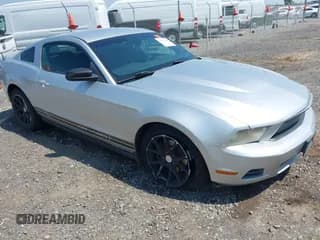 ✅ 2012 Ford Mustang V6 • VIN: 1ZVBP8AM4C5234747 • Lot: 43123966. Listed on IAAI with 196,457 mi. Free auction sales archive from the USA and detailed vehicle history report at DreamBid. Image 1.