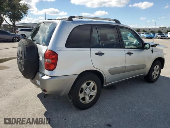 ✅ 2005 Toyota RAV4 • VIN: JTEGD20V050066657 • Lot: 82767025. Listed on Copart with 146,184 mi. Free auction sales archive from the USA and detailed vehicle history report at DreamBid. Image 3.