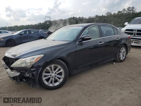 2013 Hyundai Genesis 3.8L z VIN KMHGC4DD0DU249371, wystawiony jako Copart lot #51364264 z przebiegiem 115 861 mil mil oraz Szkoda całkowita • Salvage title. Historia ofert i sprzedaży dostępna na DreamBid. Obrazek 1.