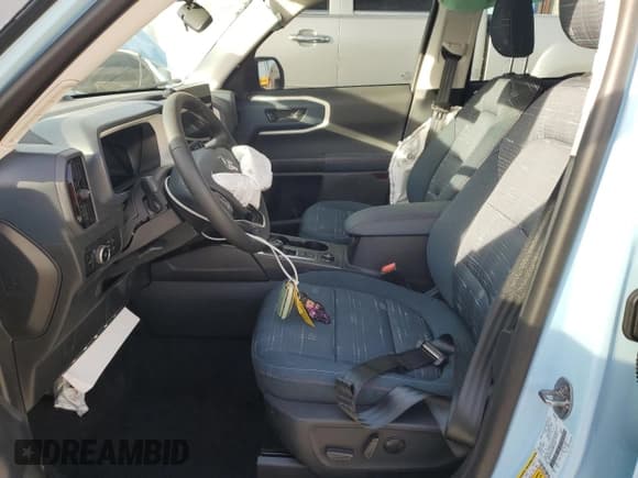 ✅ 2025 Ford Bronco Sport Heritage • VIN: 3FMCR9GN2SRF32907 • Lot: 92289595. Listed on Copart with 289 mi. Free auction sales archive from the USA and detailed vehicle history report at DreamBid. Image 7.