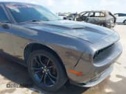 ✅ 2018 Dodge Challenger SXT • VIN: 2C3CDZAG8JH204564 • Lot: 43262680. Wystawiony na IAAI z przebiegiem 52 822 mil. Bezpłatny archiwum sprzedaży aukcyjnych z USA i szczegółowy raport historii pojazdu na DreamBid. Zdjęcie 19.
