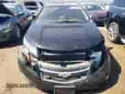 2015 Chevrolet Volt z VIN 1G1RB6E42FU131019, wystawiony jako Copart lot #50076104 z przebiegiem 132 864 mil mil oraz . Historia ofert i sprzedaży dostępna na DreamBid. Obrazek 5.