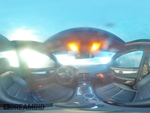 ✅ 2008 Mercedes-Benz C 300 Sport • VIN: WDDGF54X58F073672 • Lot: 85910135. Wystawiony na Copart z przebiegiem 201 886 mil. Bezpłatny archiwum sprzedaży aukcyjnych z USA i szczegółowy raport historii pojazdu na DreamBid. Zdjęcie 15.