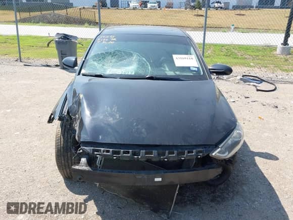 2018 Hyundai Elantra Value Edition z VIN KMHD84LF1JU475602, wystawiony jako IAAI lot #43169110 z przebiegiem 124 443 mil mil oraz . Historia ofert i sprzedaży dostępna na DreamBid. Obrazek 12.