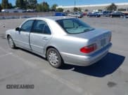 ✅ 2002 Mercedes-Benz E 320 • VIN: WDBJF65J72B459040 • Лот: 42541051. Опубликован ранее на IAAI с пробегом Не указан. Бесплатный доступ к архиву аукционных продаж из США и подробный отчёт об истории автомобиля на DreamBid. Изображение 3.