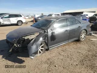 ✅ 2005 Cadillac STS • VIN: 1G6DC67A750206033 • Lot: 90746535. Wystawiony na Copart z przebiegiem 103 518 mil. Bezpłatny archiwum sprzedaży aukcyjnych z USA i szczegółowy raport historii pojazdu na DreamBid. Zdjęcie 1.