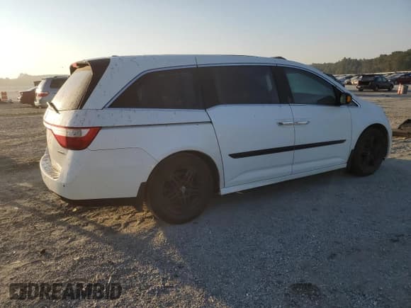 ✅ 2012 Honda Odyssey Touring • VIN: 5FNRL5H99CB036225 • Lot: 70831975. Listed on Copart with 120,862 mi. Free auction sales archive from the USA and detailed vehicle history report at DreamBid. Image 3.