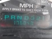 ✅ 2001 Chevrolet Silverado 2500HD LS • VIN: 1GCHC23G21F101862 • Lot: 43640023. Wystawiony na IAAI z przebiegiem 176 048 mil. Bezpłatny archiwum sprzedaży aukcyjnych z USA i szczegółowy raport historii pojazdu na DreamBid. Zdjęcie 16.