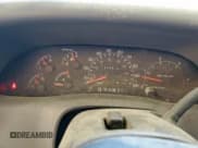 ✅ 2001 Ford F-250 XL • VIN: 1FTNW21F41EC99354 • Lot: 84170975. Wystawiony na Copart z przebiegiem 375 810 mil. Bezpłatny archiwum sprzedaży aukcyjnych z USA i szczegółowy raport historii pojazdu na DreamBid. Zdjęcie 9.