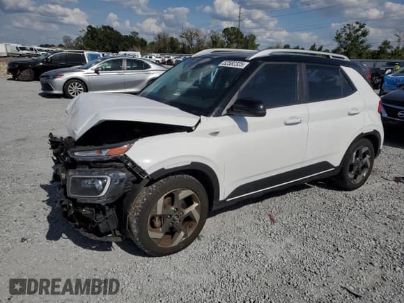 ✅ 2022 Hyundai Venue Limited • VIN: KMHRC8A39NU189331 • Lot: 52582325. Listed on Copart with 34,707 mi. Free auction sales archive from the USA and detailed vehicle history report at DreamBid. Image 1.