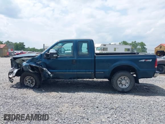 ✅ 1999 Ford F-250 XL • VIN: 1FTNX21LXXEC22953 • Lot: 42466901. Listed on IAAI with 201,206 mi. Free auction sales archive from the USA and detailed vehicle history report at DreamBid. Image 14.