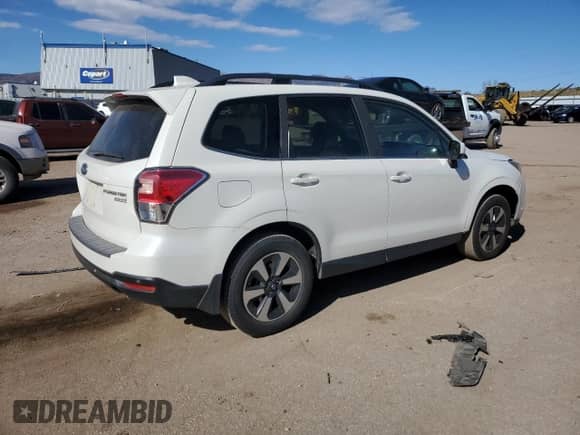 2017 Subaru Forester Limited with VIN JF2SJARC7HH429871, listed as a Copart auction lot 89546565 with 73,794 mi miles and Salvage title. Bid and sale history available at DreamBid. Image 3.