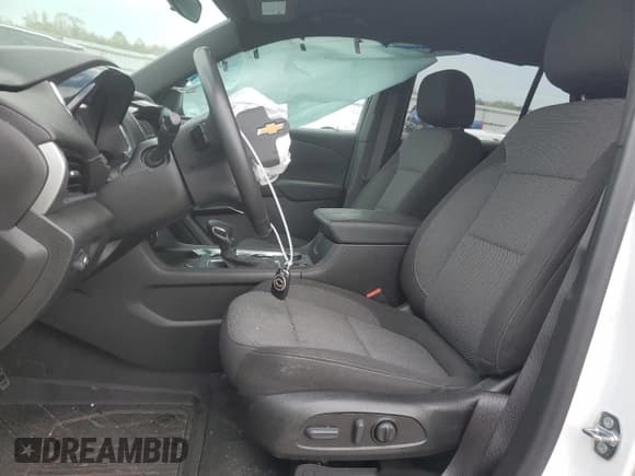 ✅ 2022 Chevrolet Traverse LT Cloth • VIN: 1GNEVMKW9NJ190261 • Лот: 53342155. Опубликован ранее на Copart с пробегом 24 952 миль. Бесплатный доступ к архиву аукционных продаж из США и подробный отчёт об истории автомобиля на DreamBid. Изображение 7.